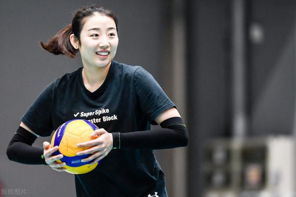 年轻女仆